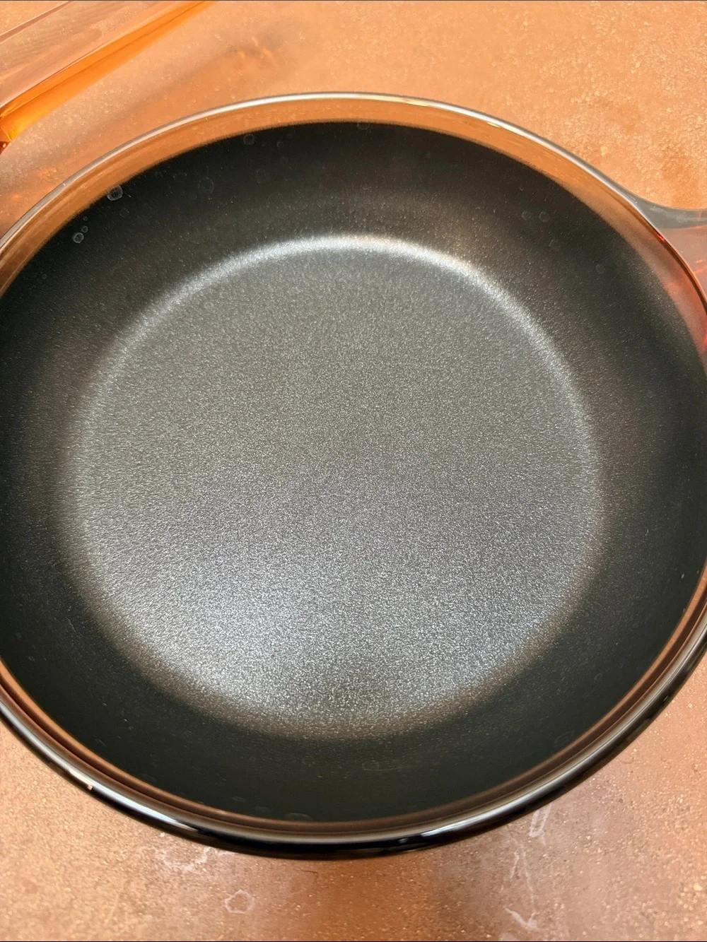 2 Vision Corning Ware 6A Amber Glass Teflon Coated 7” Skillet w/one lid